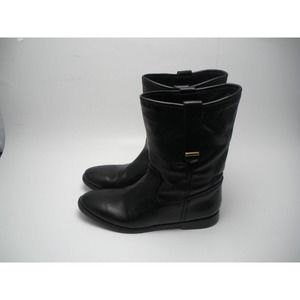 Woman’s Sz 10 Burberry Black Ankle Boots